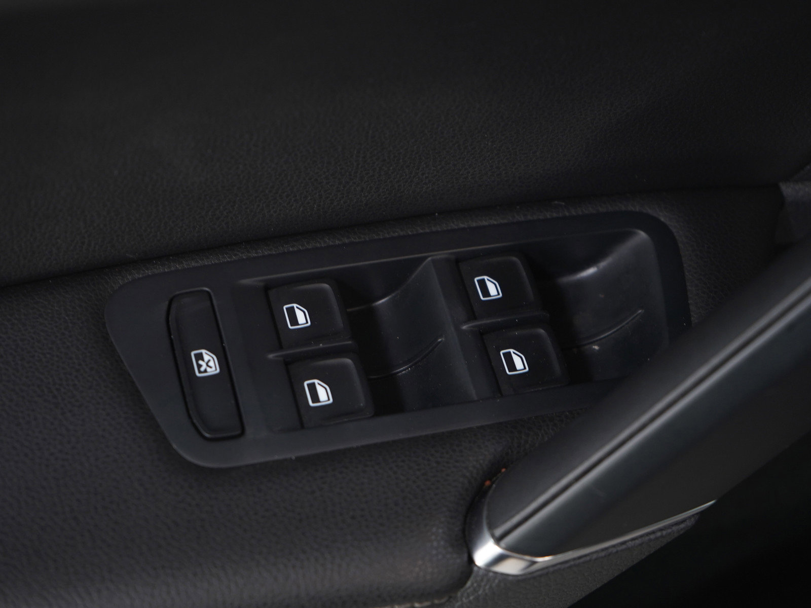 Used 2015 Volkswagen Golf SE image 20