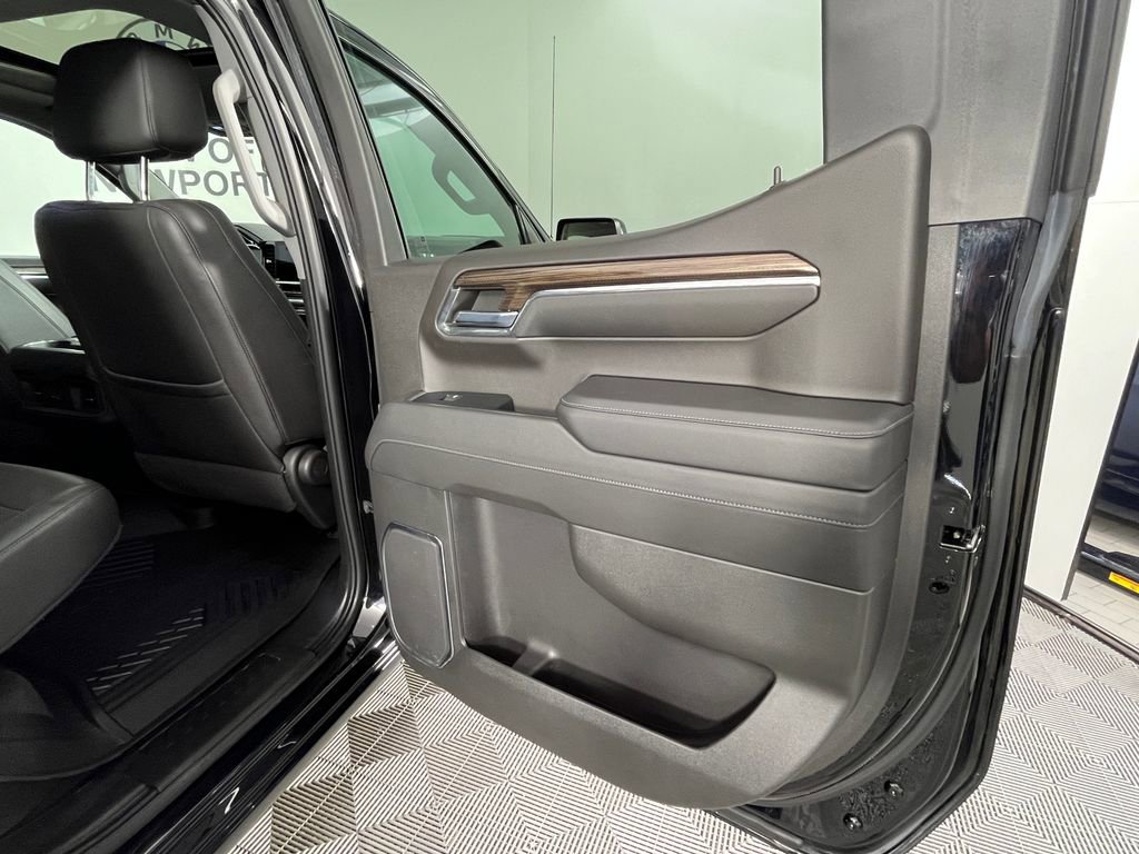 Used 2022 Chevrolet Silverado 1500 LT Trail Boss w/ Convenience Package II AWD/4WD image 26