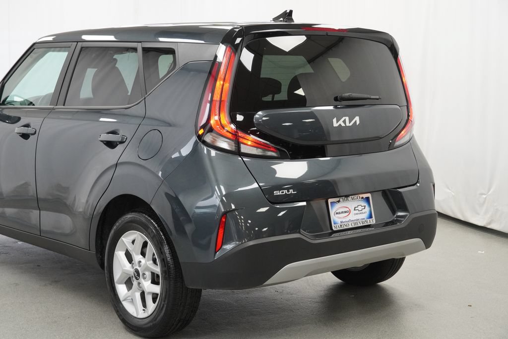 Used 2025 Kia Soul LX w/ LX Technology Package FWD image 38