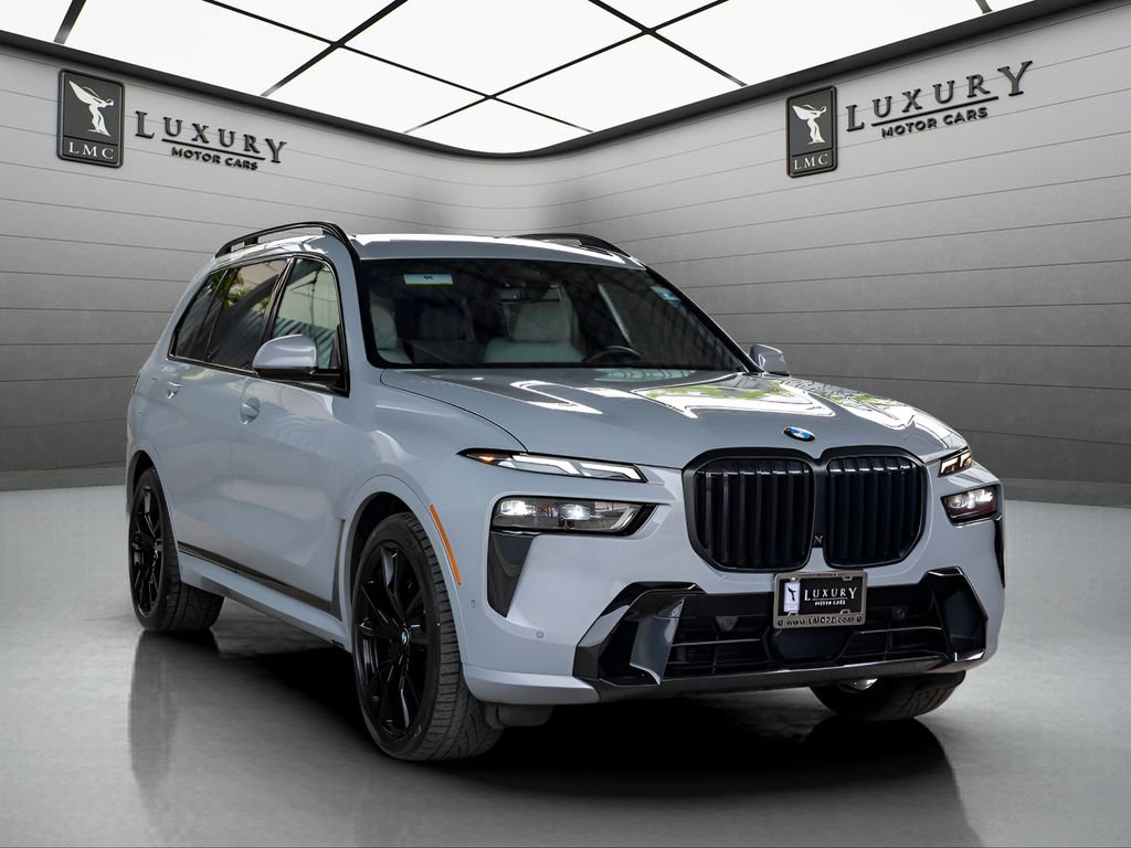 Used 2023 BMW X7 xDrive40i w/ Executive Package AWD/4WD image 1