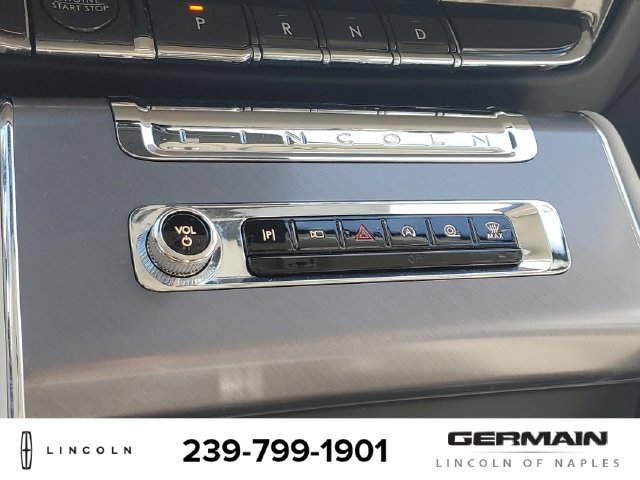 New 2026 Lincoln Aviator AWD image 30
