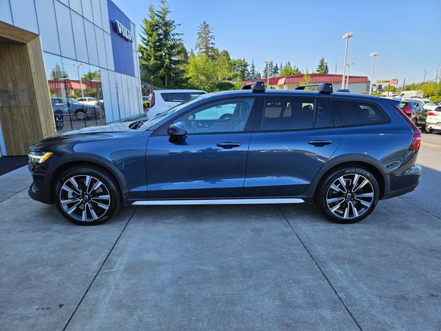 Used 2020 Volvo V60 T5 Cross Country w/ Protection Package AWD/4WD image 8