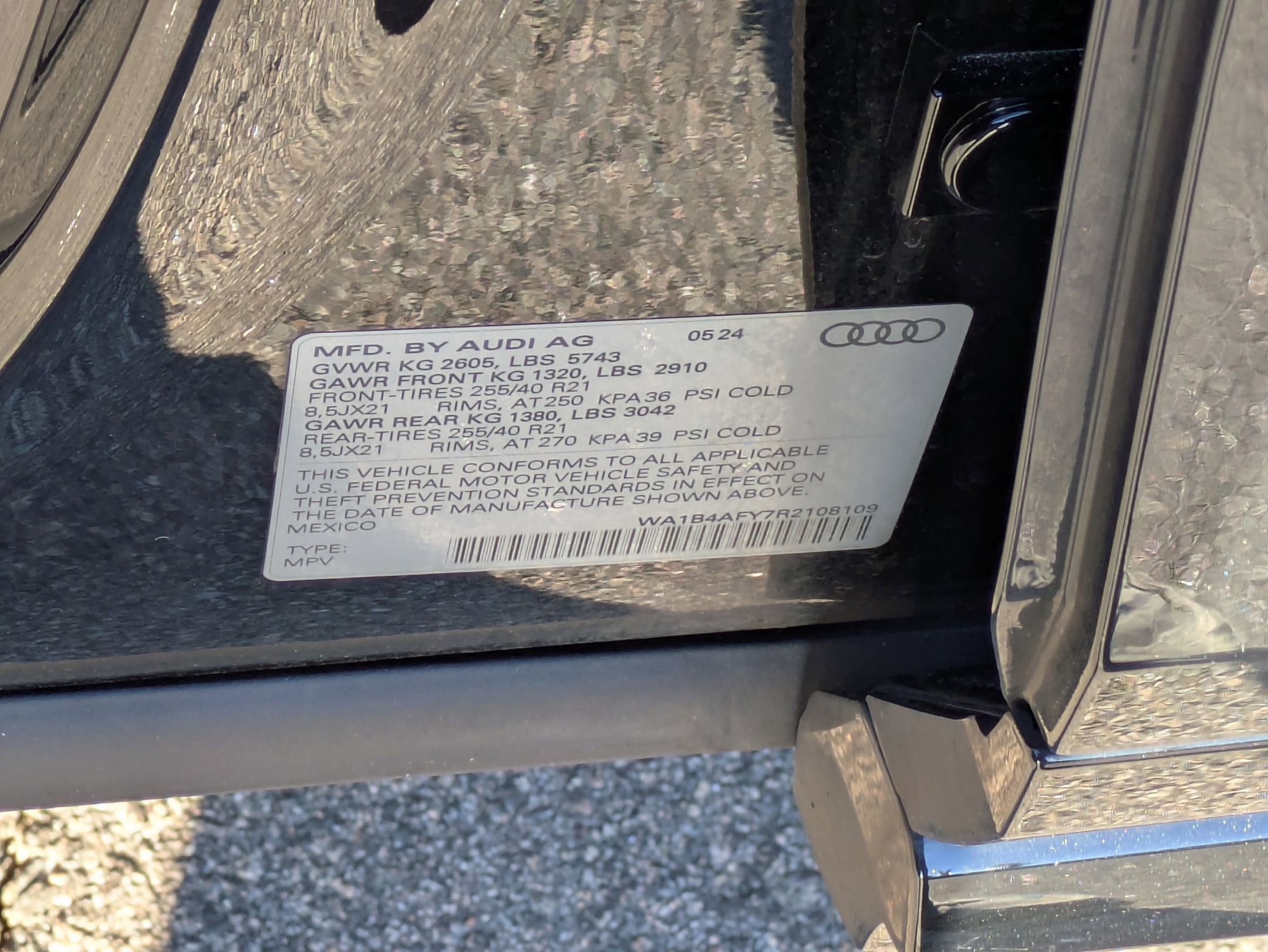 Used 2024 Audi SQ5 Premium Plus w/ Premium Plus Package image 42