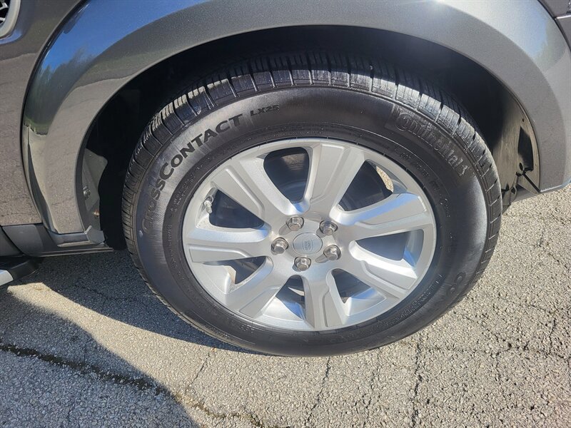 Used 2016 Land Rover LR4 HSE AWD/4WD image 36