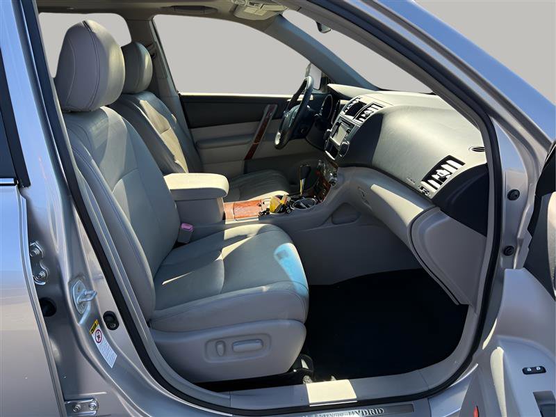 Used 2013 Toyota Highlander Limited image 34