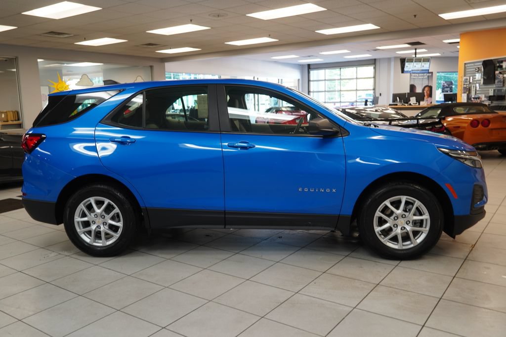 Used 2024 Chevrolet Equinox LS FWD image 12