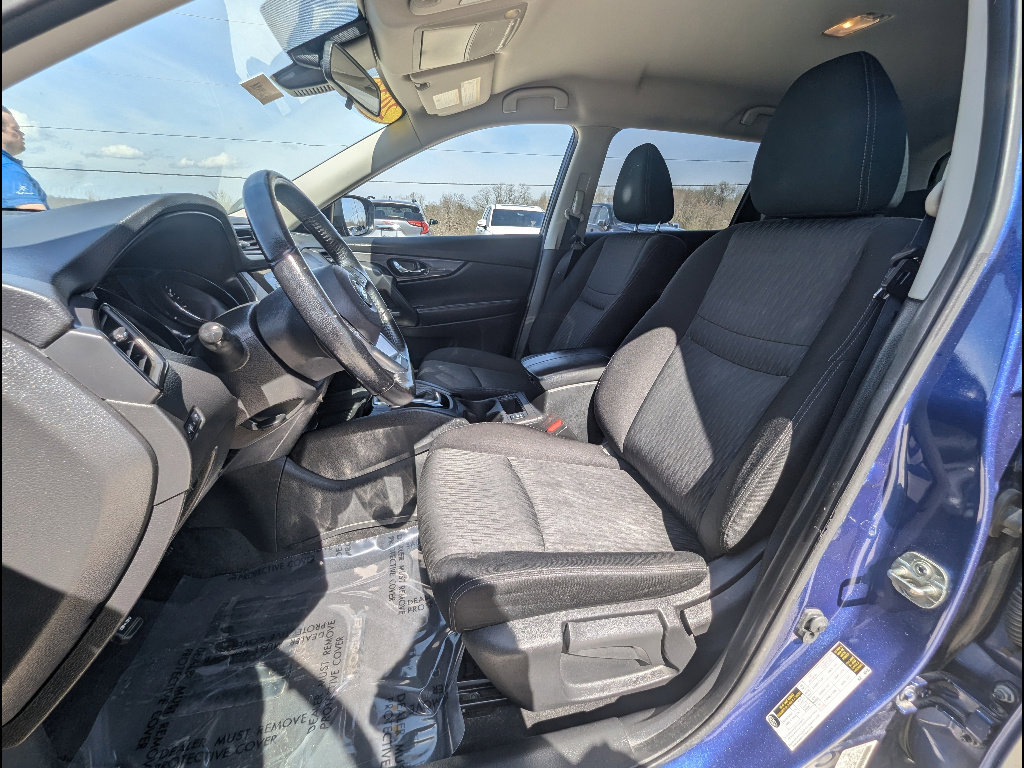 Used 2020 Nissan Rogue S w/ Special Edition Package image 18