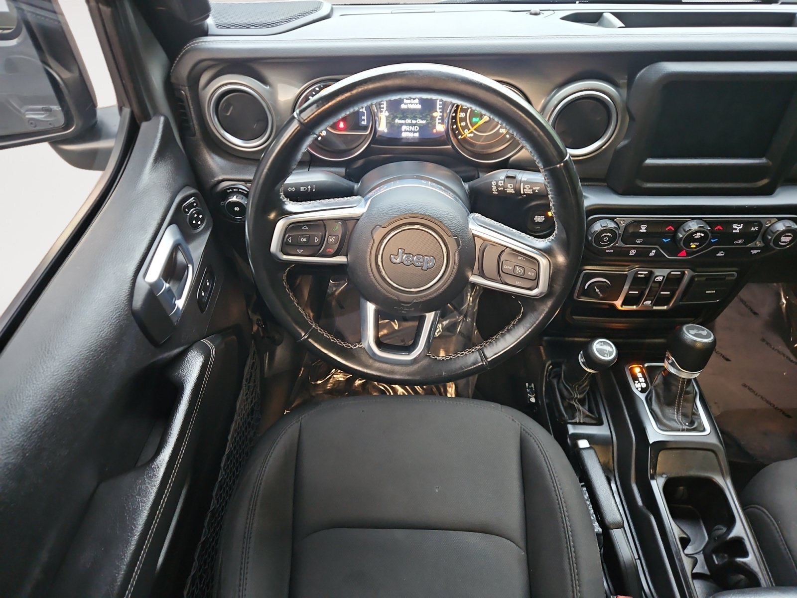 Used 2021 Jeep Wrangler Unlimited Sahara AWD/4WD image 10