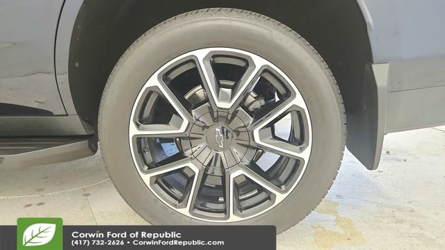Used 2021 Chevrolet Tahoe RST w/ Rear Media and Nav Package image 26