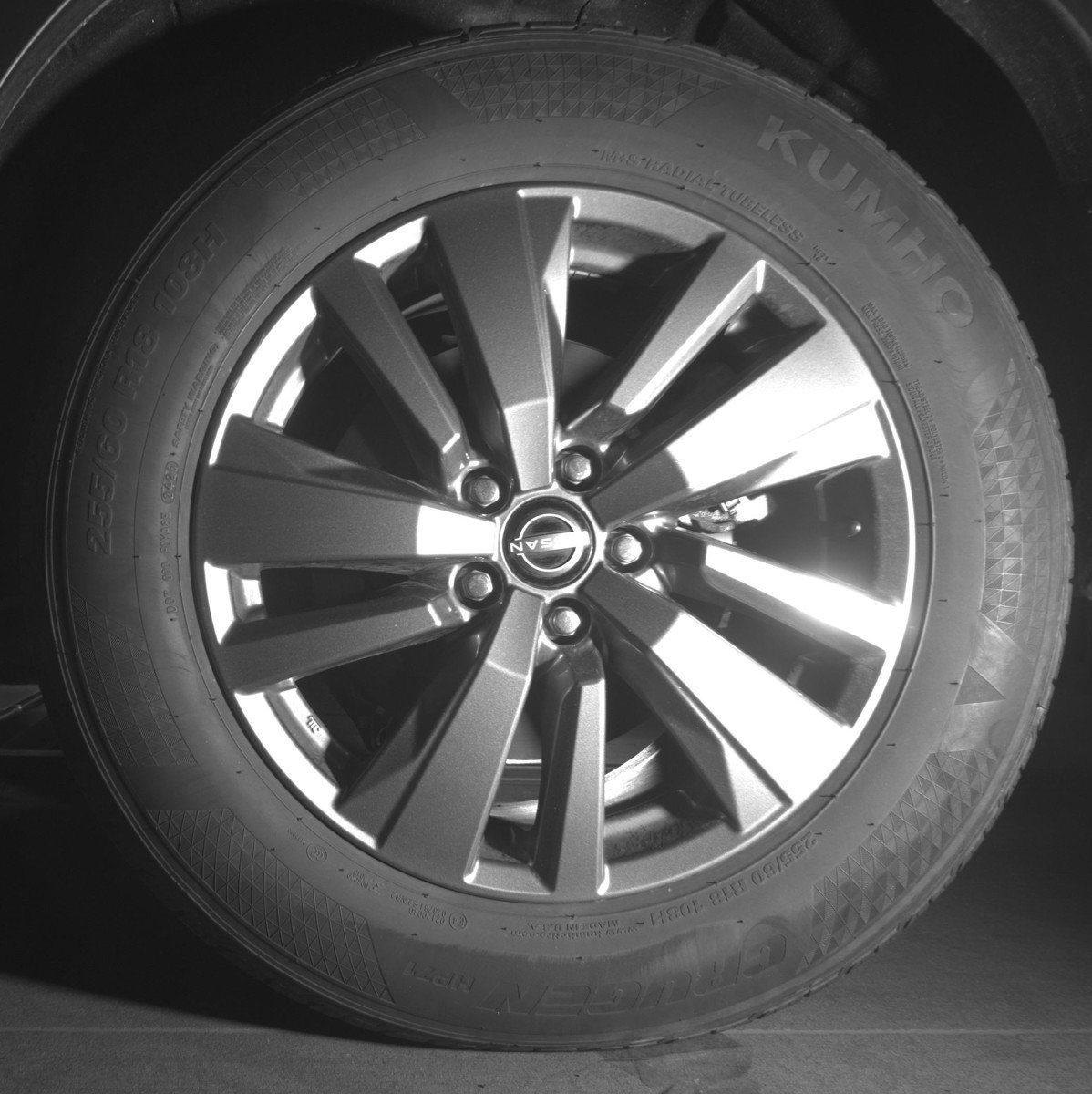 Used 2025 Nissan Pathfinder SV FWD image 14