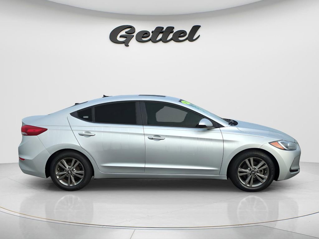 Used 2017 Hyundai Elantra Value Edition image 3