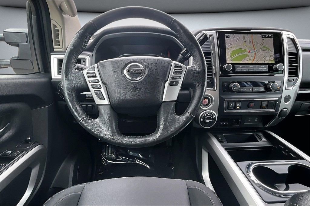 Used 2020 Nissan Titan SV w/ SV Convenience Package image 9