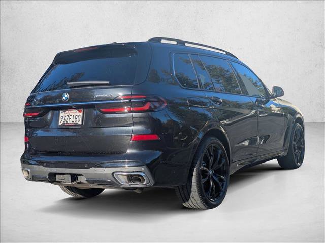 Used 2025 BMW X7 xDrive40i w/ M Sport Package image 5