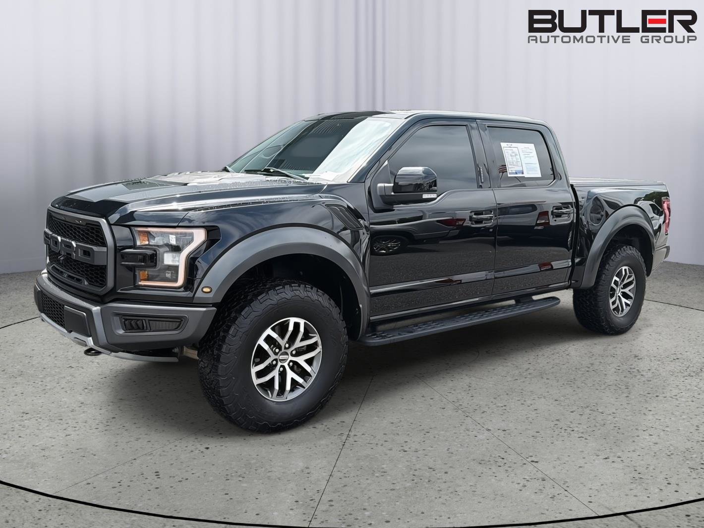 Used 2018 Ford F150 Raptor w/ Equipment Group 802A Luxury AWD/4WD image 2