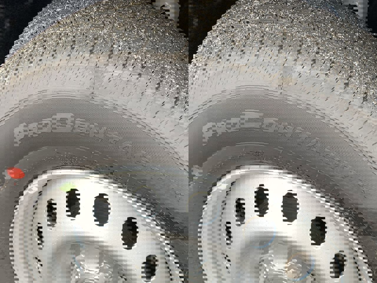 New 2025 Ford Maverick XL image 13