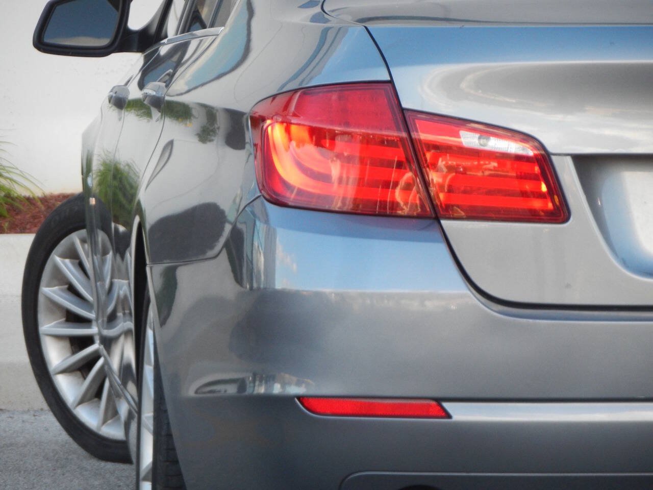 Used 2011 BMW 535i xDrive Sedan AWD/4WD image 1