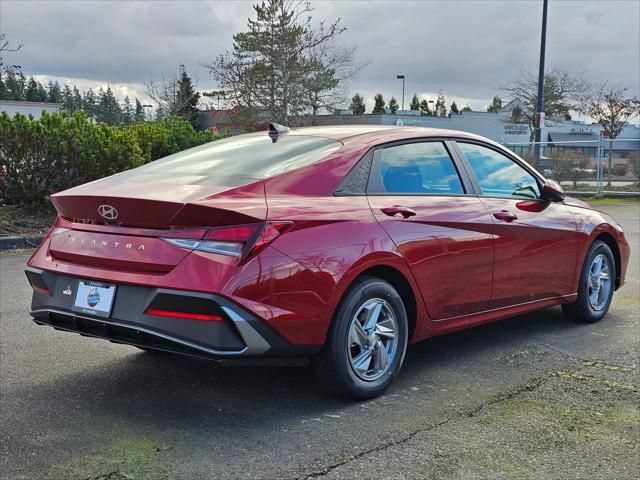 New 2026 Hyundai Elantra SE FWD image 7