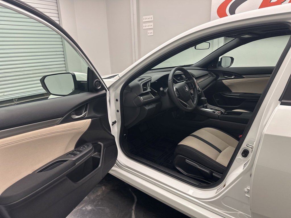 Used 2018 Honda Civic EX image 5