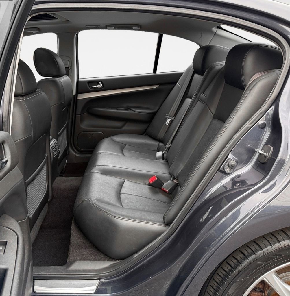 Used 2013 INFINITI G37 x Sedan w/ Premium Pkg AWD/4WD image 13