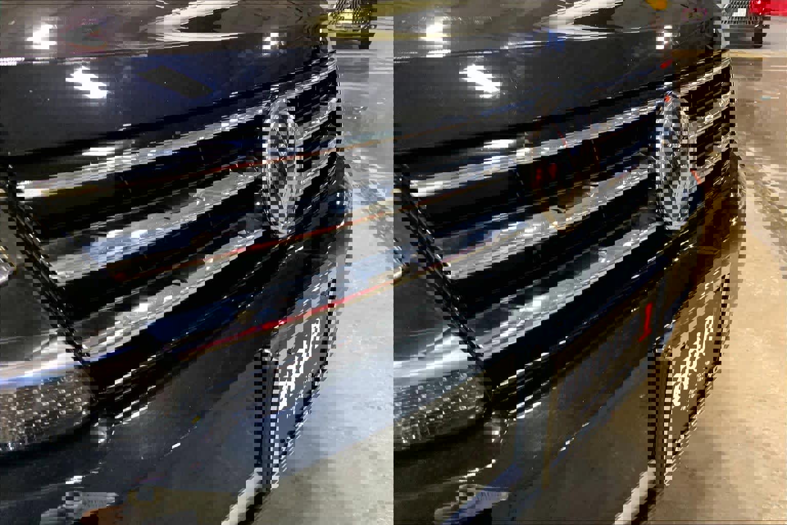 Used 2020 Volkswagen Tiguan SEL image 30