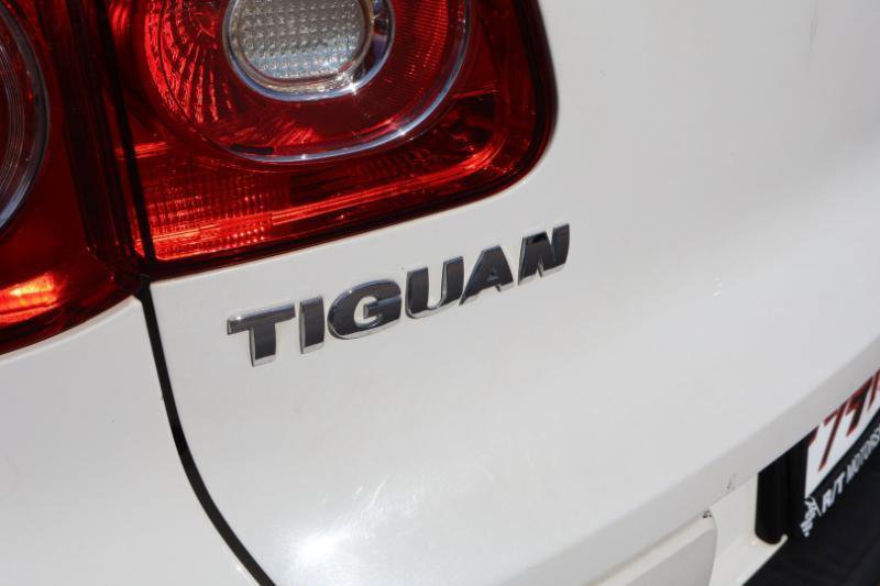 Used 2010 Volkswagen Tiguan 2WD image 10