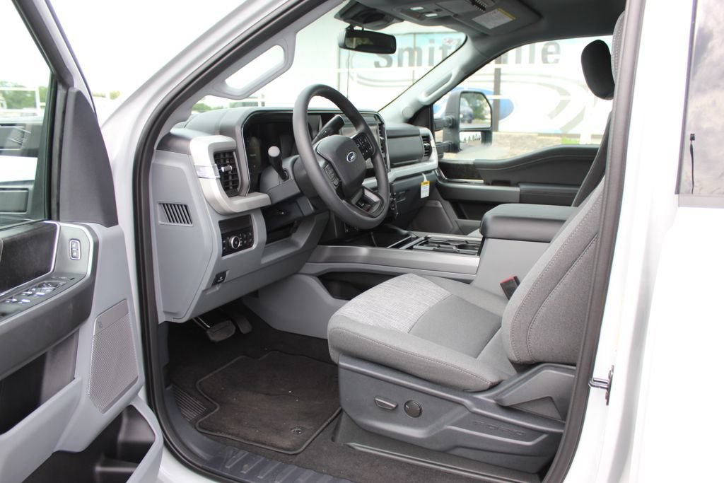 New 2026 Ford F250 XLT w/ XLT Premium Package AWD/4WD image 22