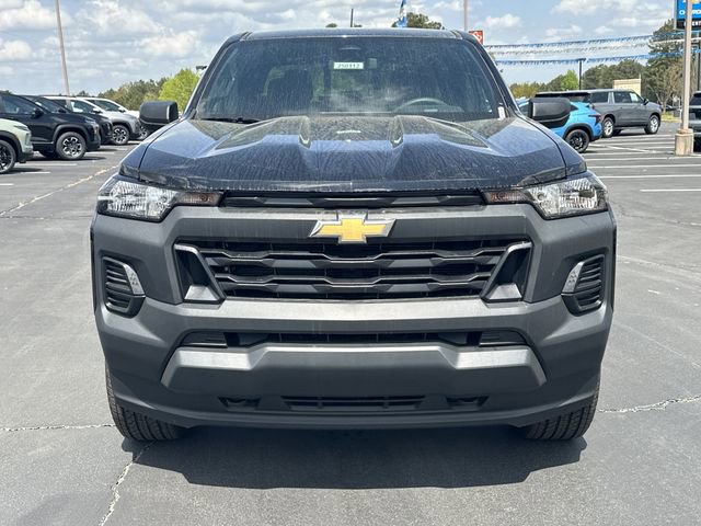 Certified 2025 Chevrolet Colorado W/T AWD/4WD image 2