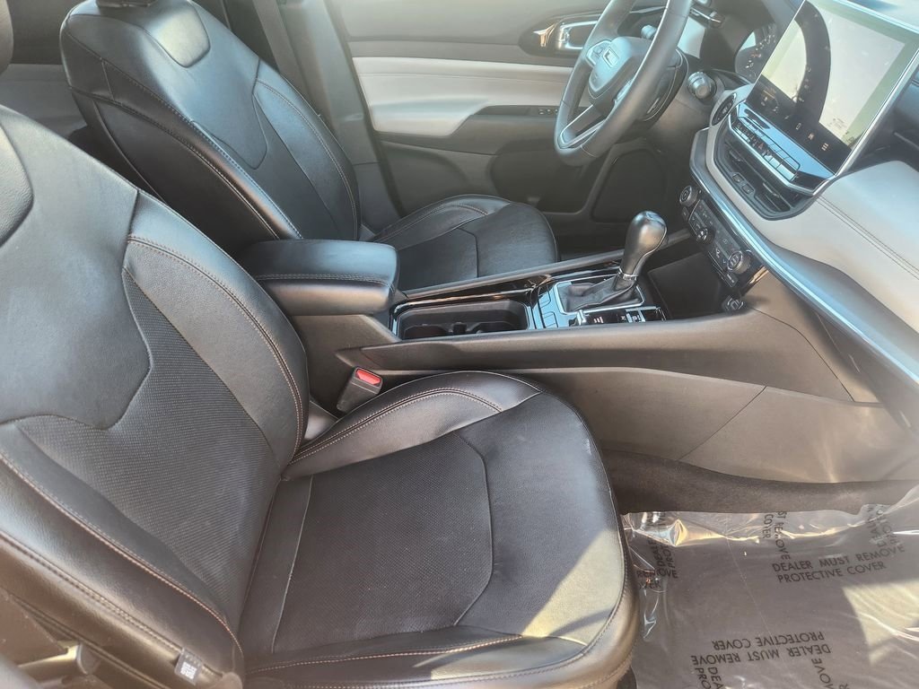 Used 2023 Jeep Compass Limited image 14