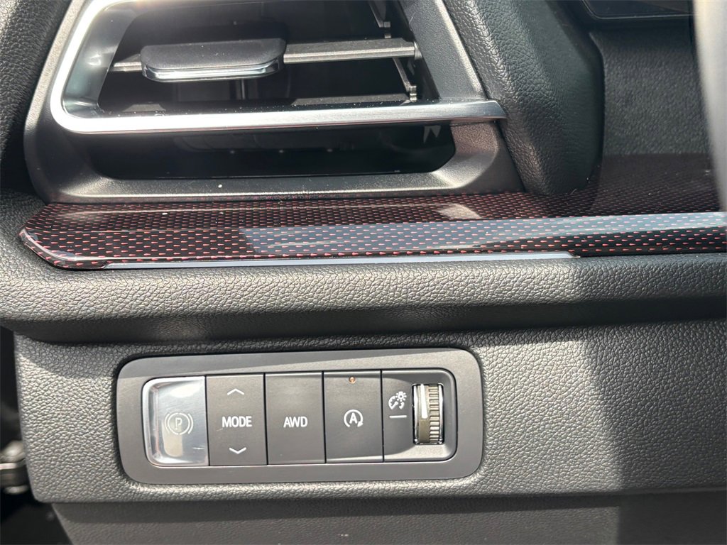 Certified 2025 Chevrolet Traverse Z71 w/ Enhanced Driving Package image 22