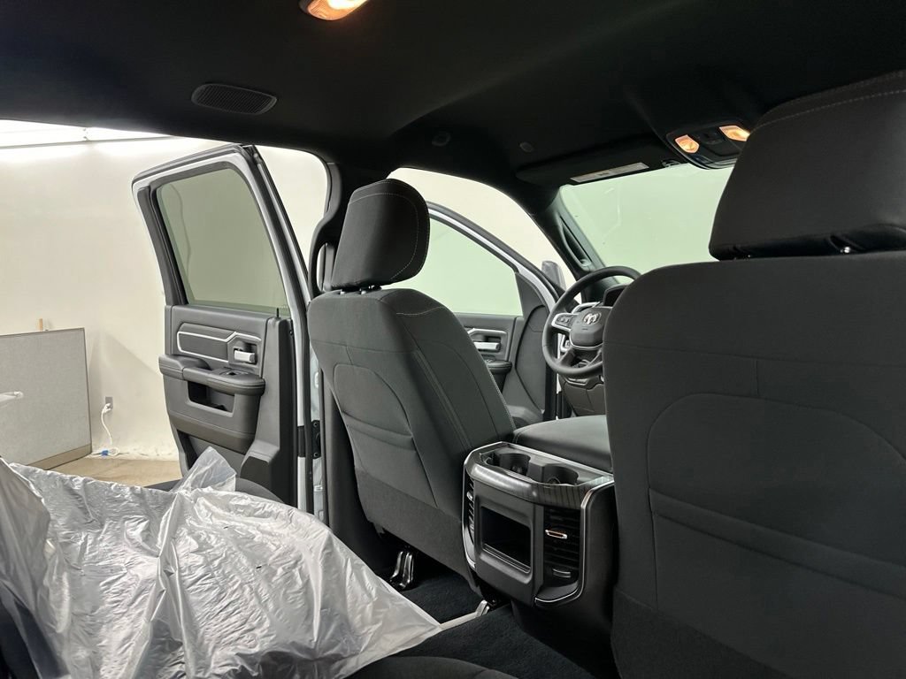 New 2026 RAM 2500 Big Horn AWD/4WD image 25