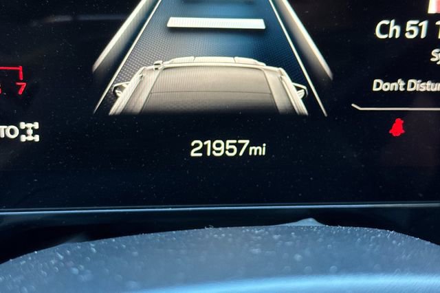 Used 2025 GMC Yukon Denali image 28