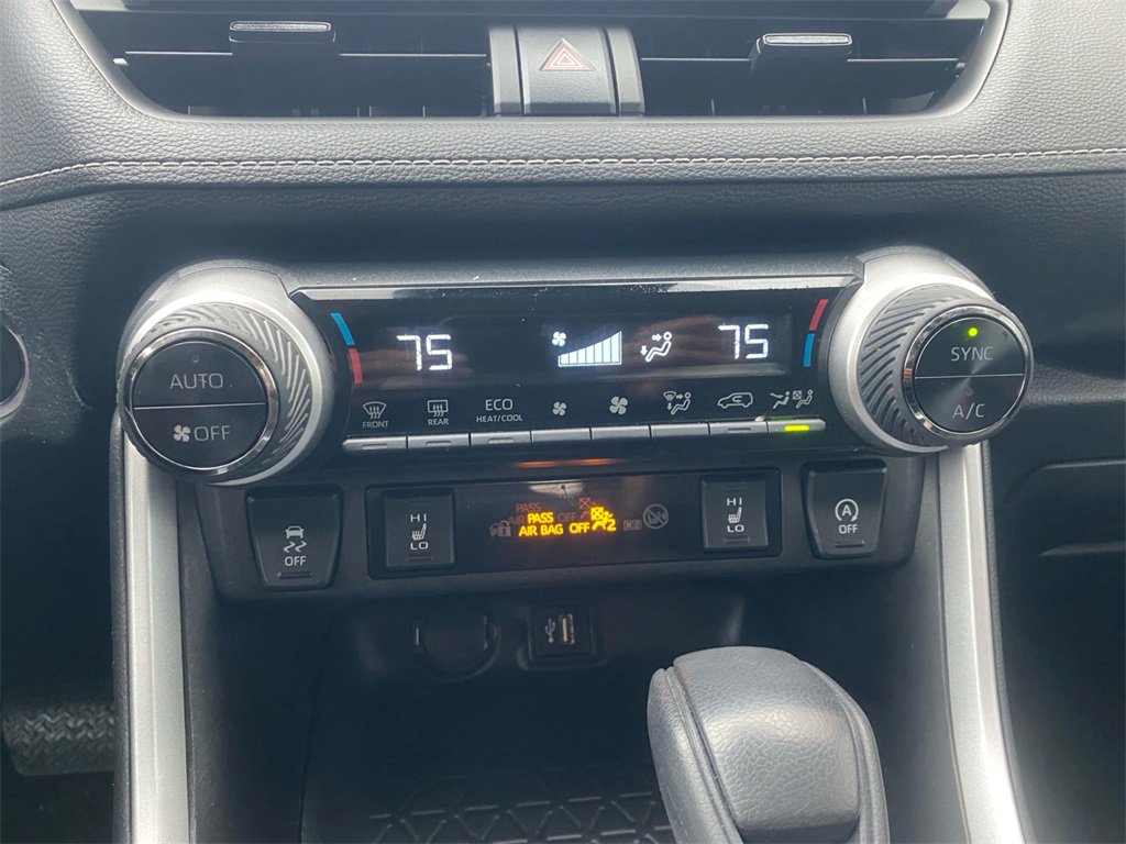 Used 2023 Toyota RAV4 XLE w/ Convenience Package image 26