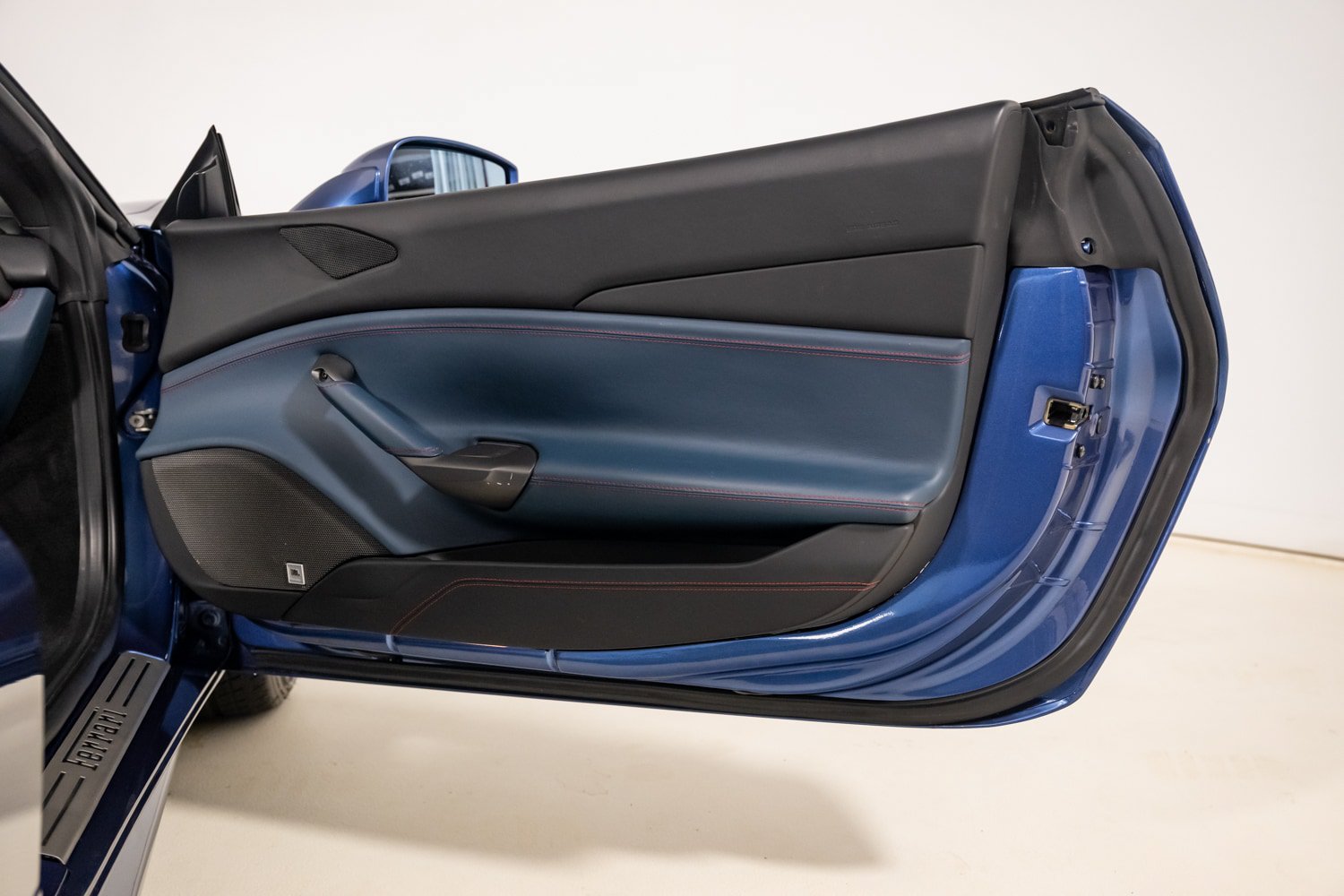 Certified 2019 Ferrari 488 Spider RWD image 31