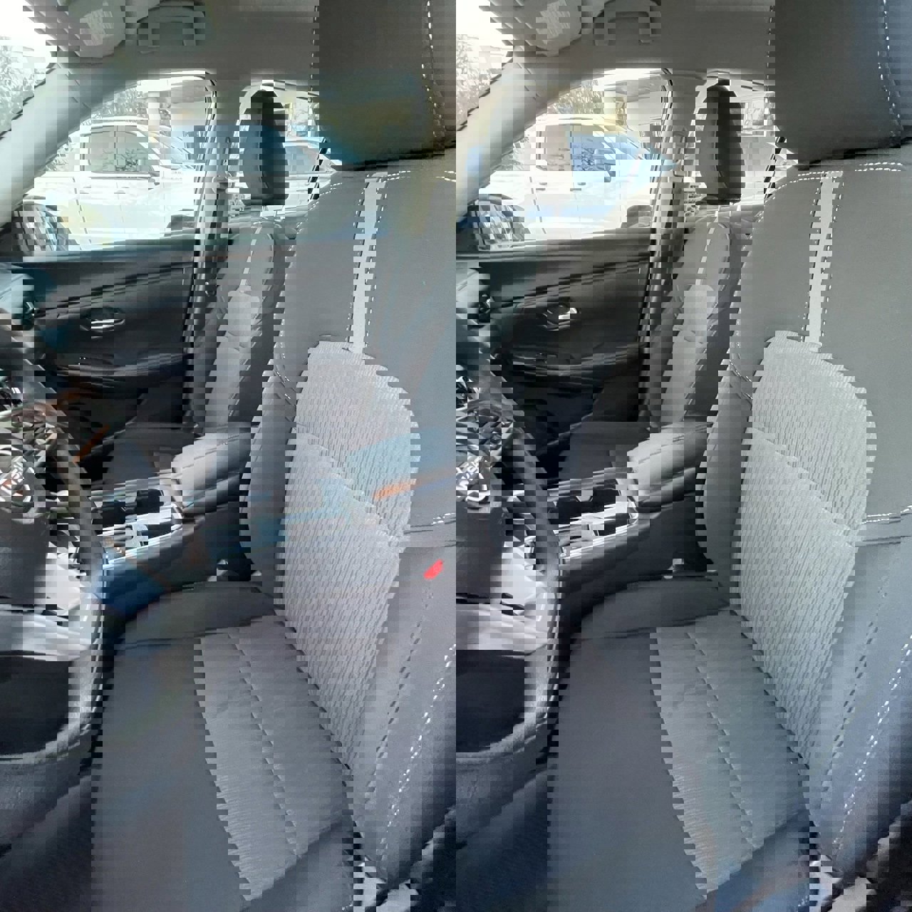 Used 2024 Nissan Sentra SV image 22