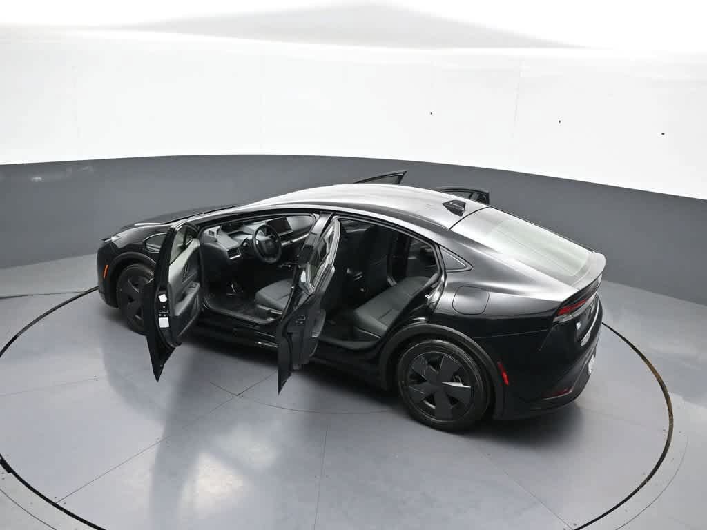 Certified 2025 Toyota Prius LE FWD image 44