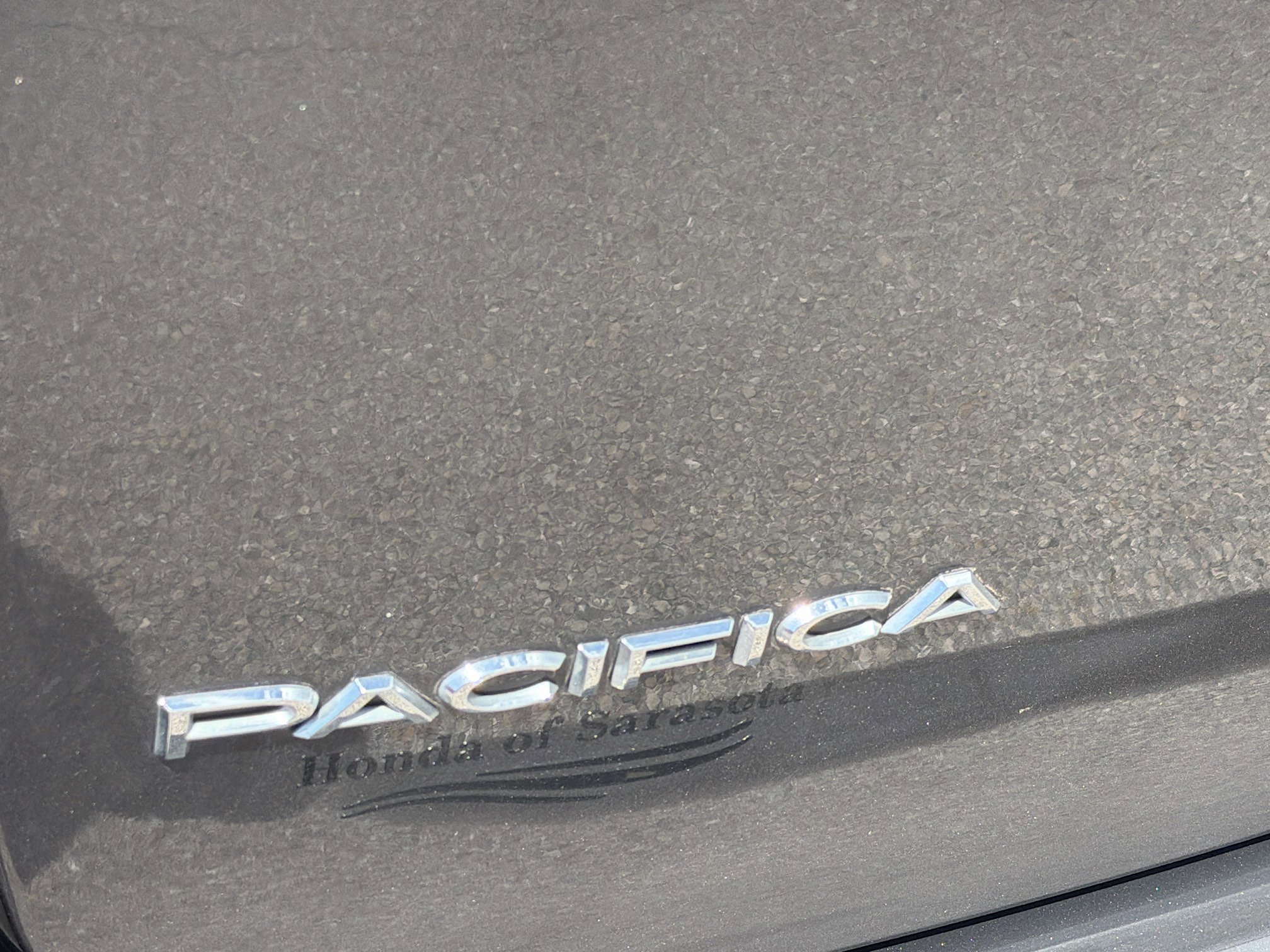 Used 2023 Chrysler Pacifica Touring-L image 12