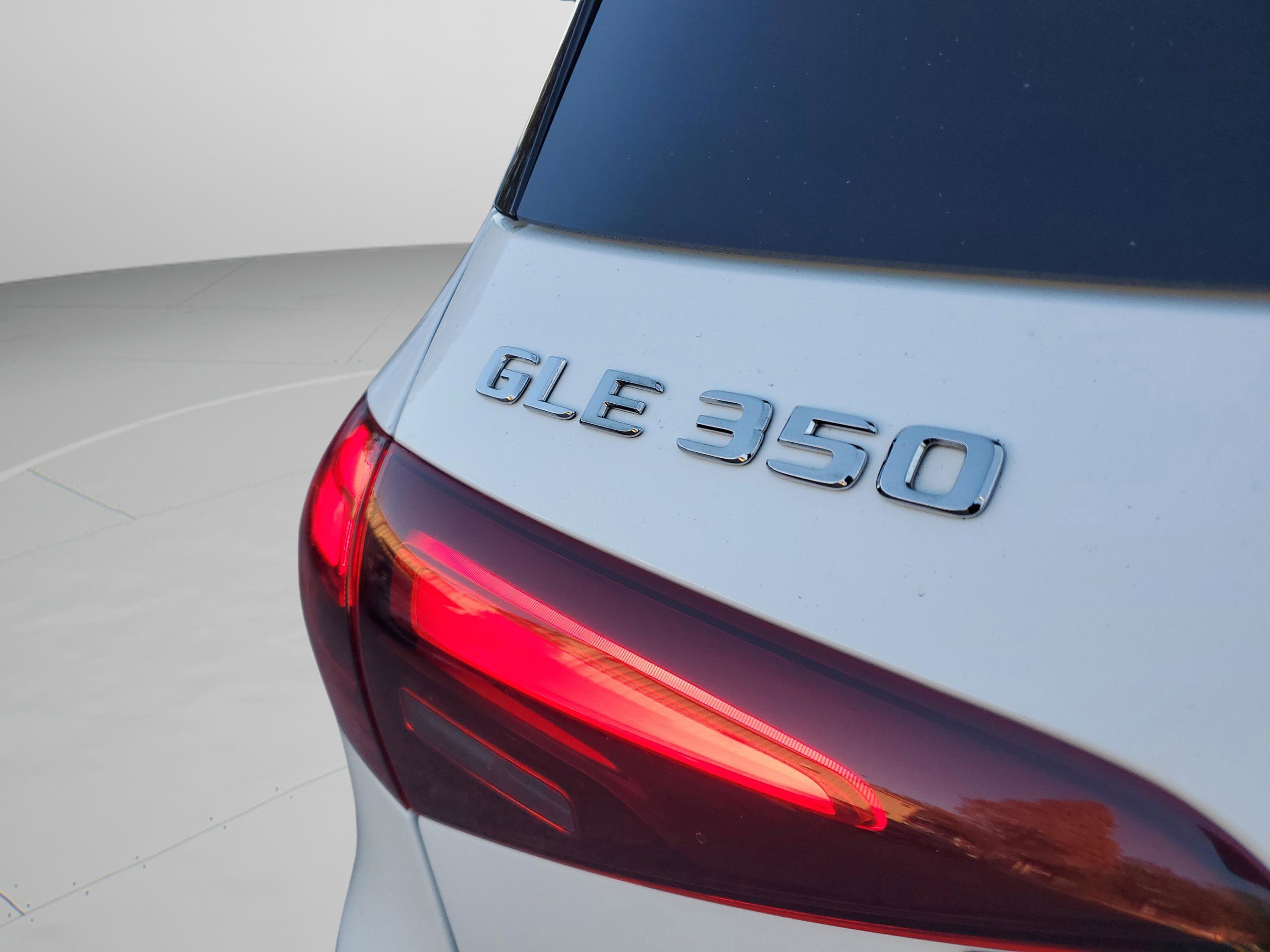 Used 2025 Mercedes-Benz GLE 350 4MATIC image 10