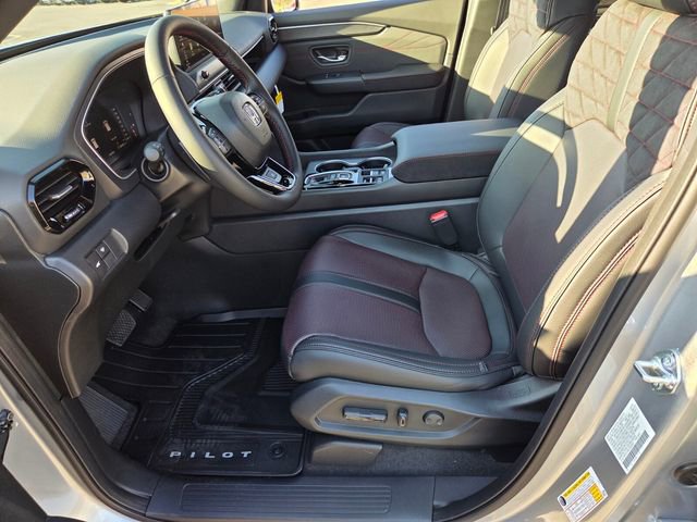 New 2026 Honda Pilot Black Edition image 10