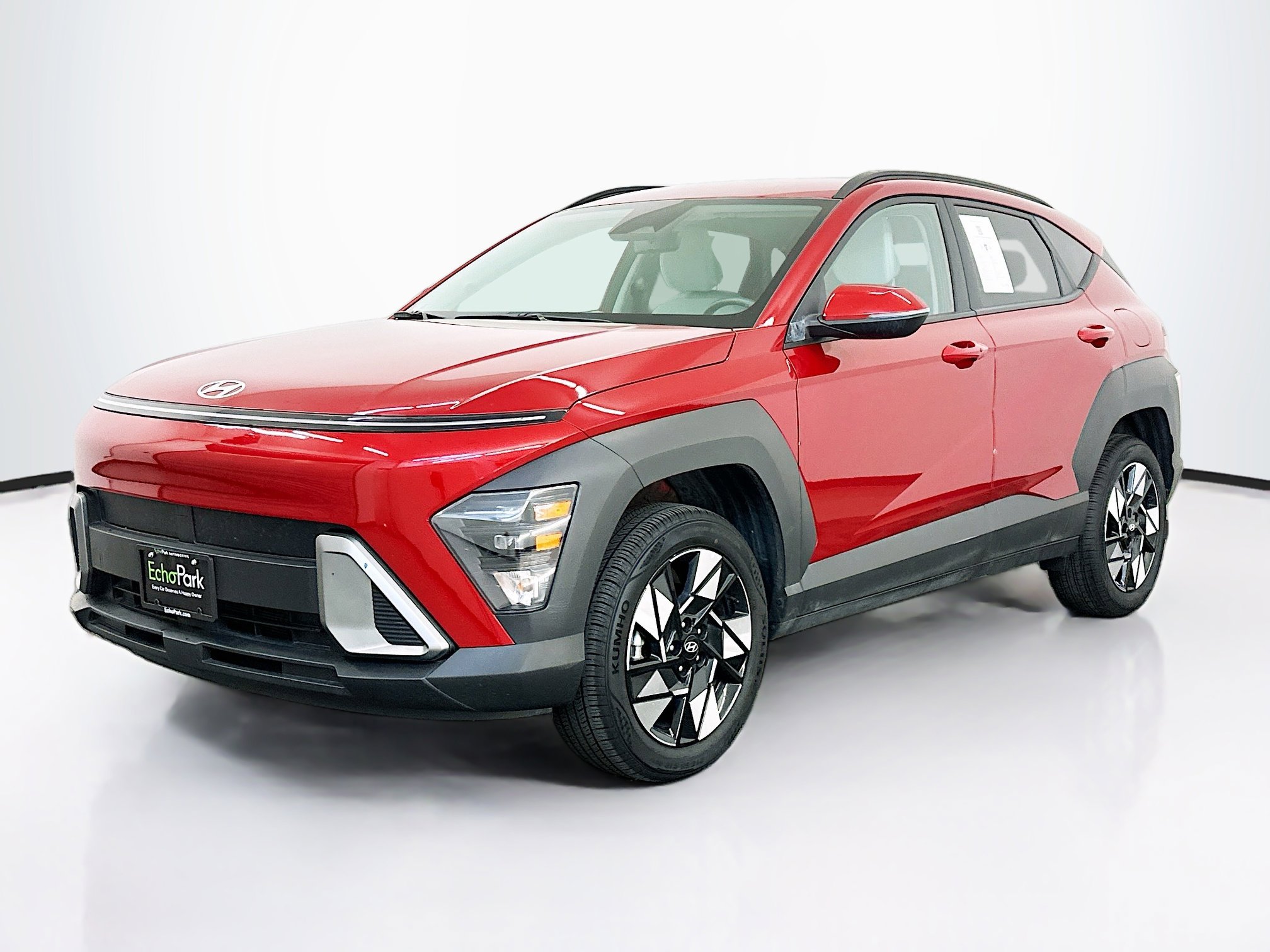 Used 2025 Hyundai Kona SEL image 3