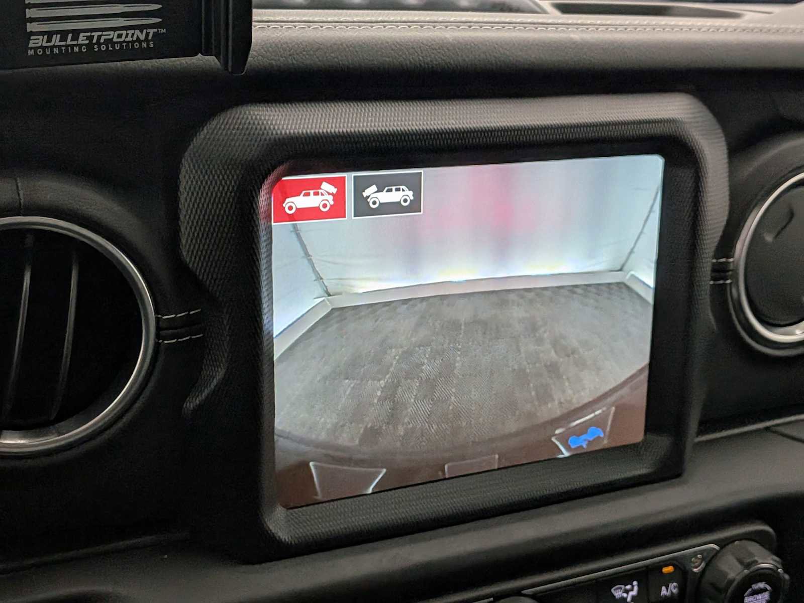 Used 2023 Jeep Wrangler Sahara w/ Cold Weather Group image 29