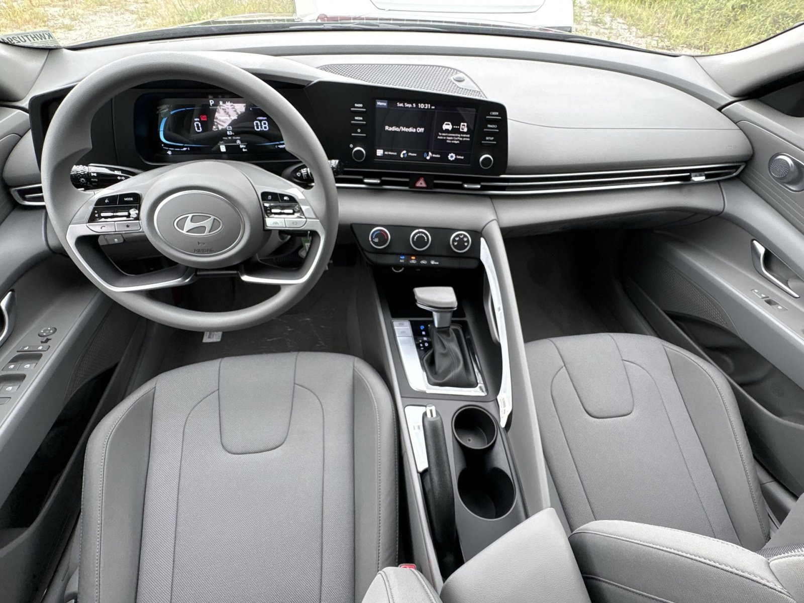 New 2026 Hyundai Elantra SE FWD image 23