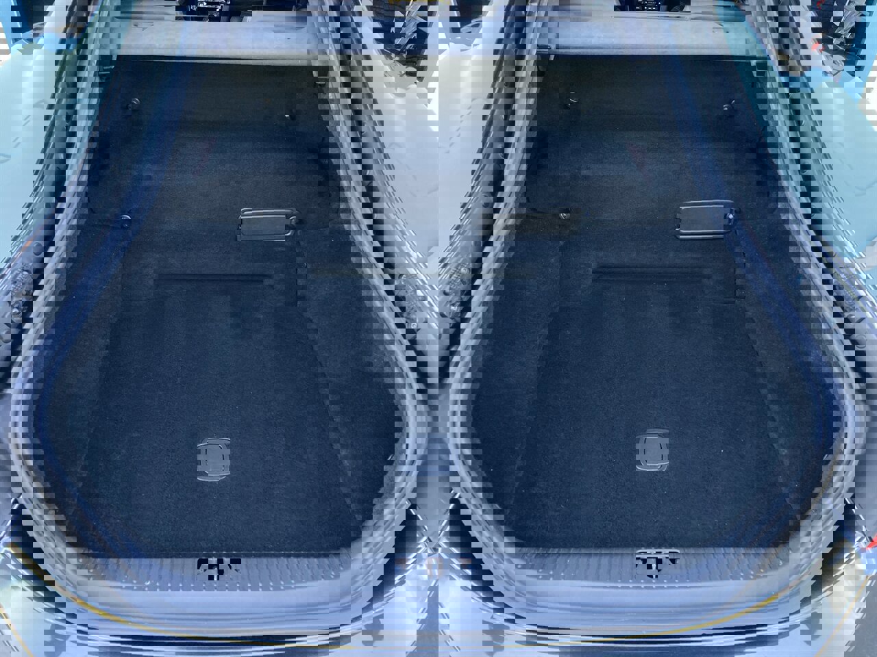 Used 2014 Jaguar XKR R image 31