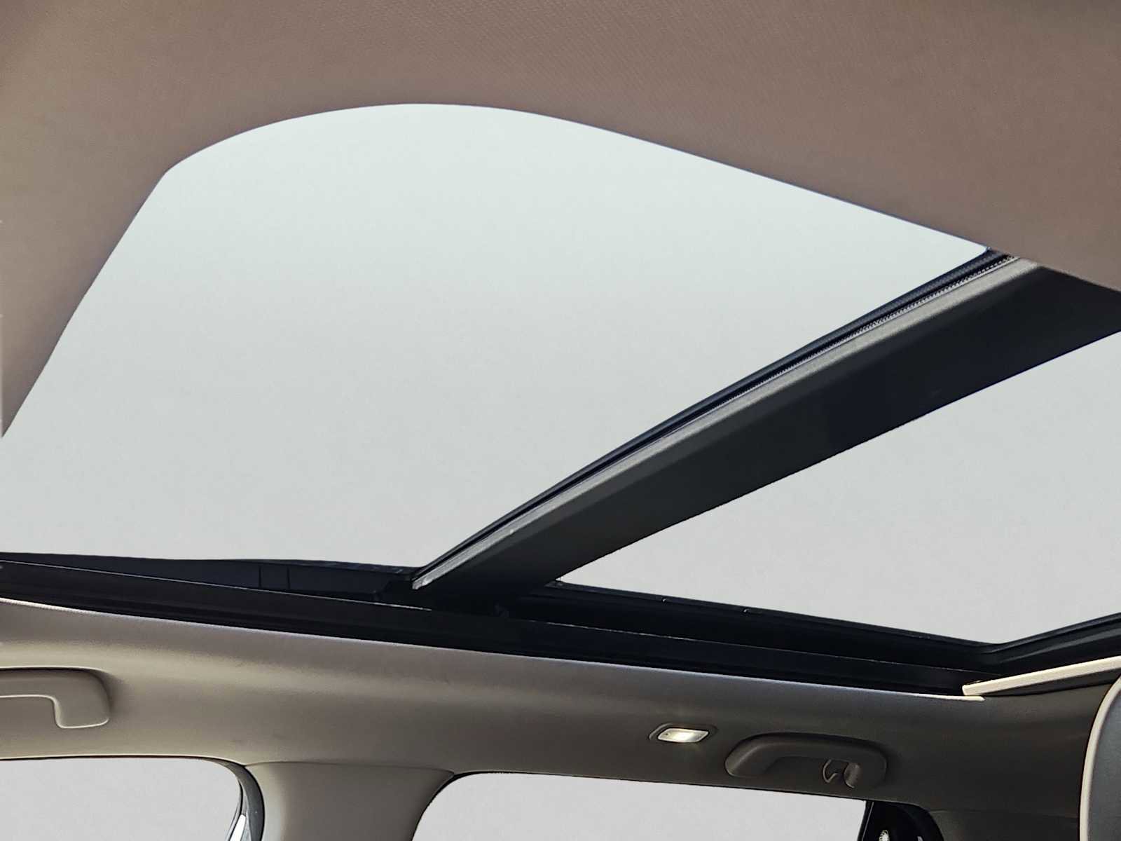 Certified 2023 Honda Pilot Elite image 13