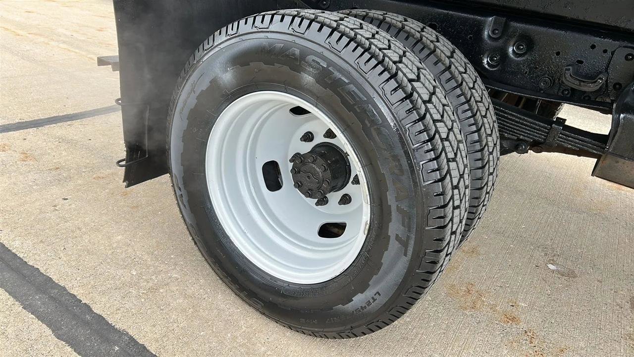 Used 2015 Ford F350 XL w/ Snow Plow Prep Package image 7