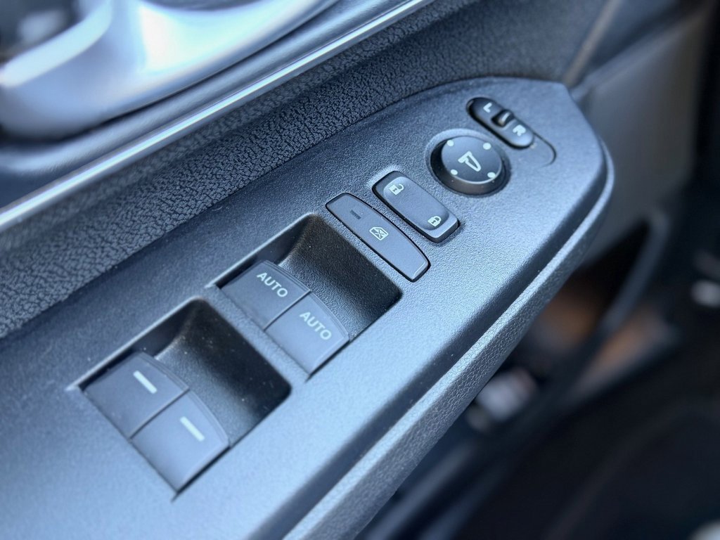 Used 2021 Honda CR-V EX image 11