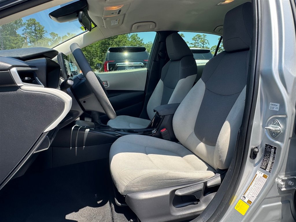 Used 2020 Toyota Corolla L FWD image 18