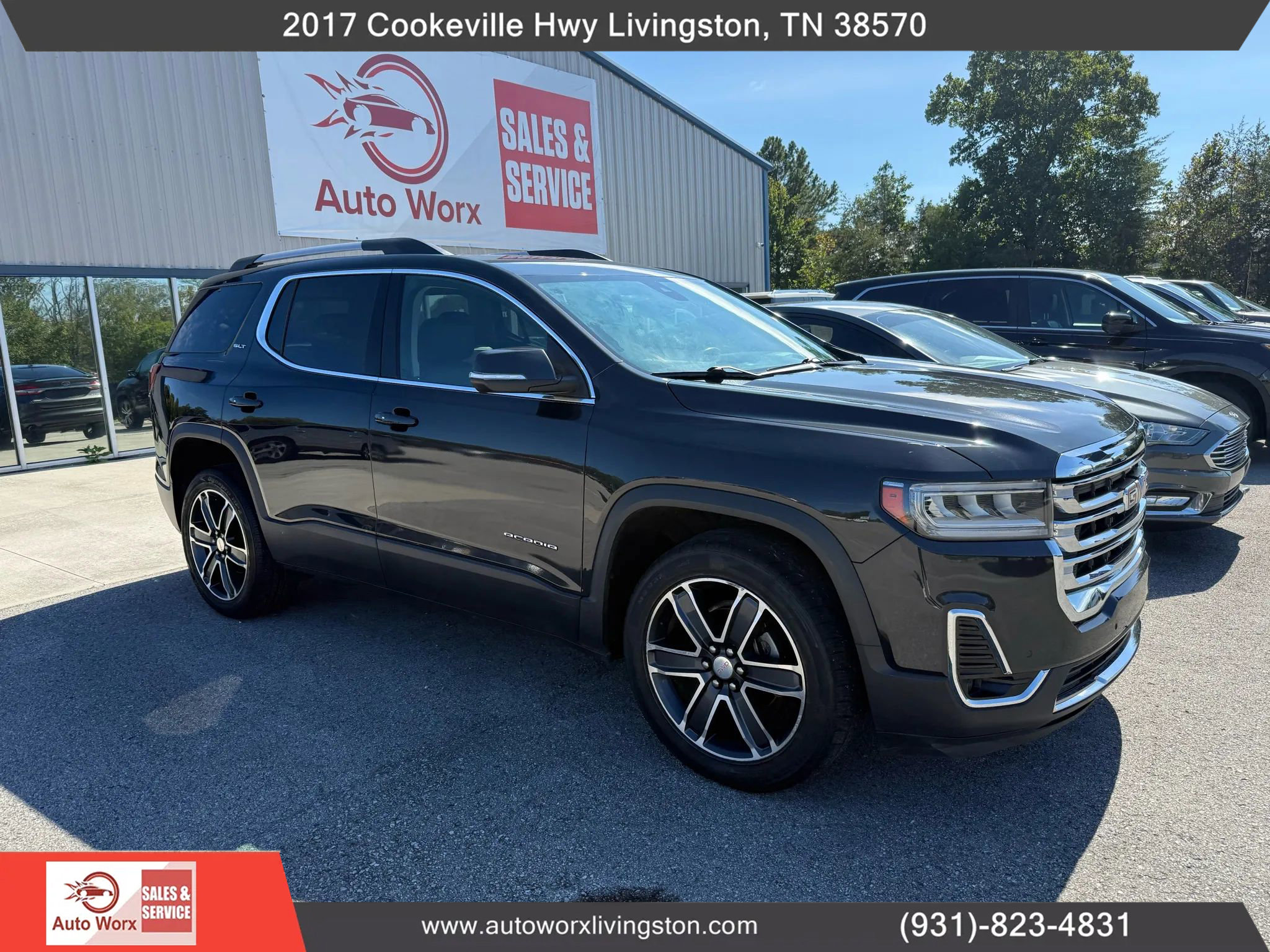 Used 2020 GMC Acadia SLT w/ Driver Alert Package II image 1