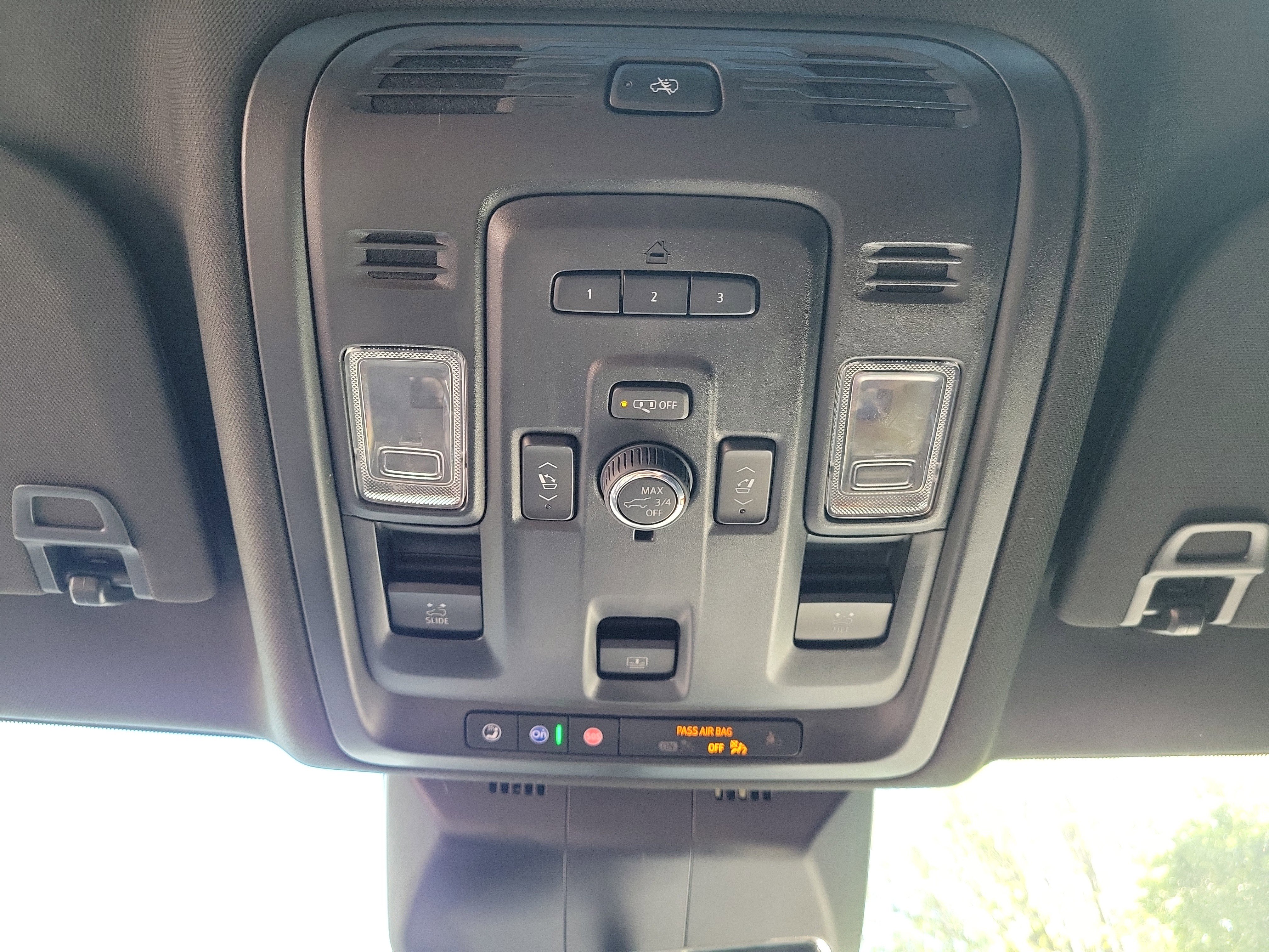 Used 2022 Cadillac Escalade Premium Luxury image 33