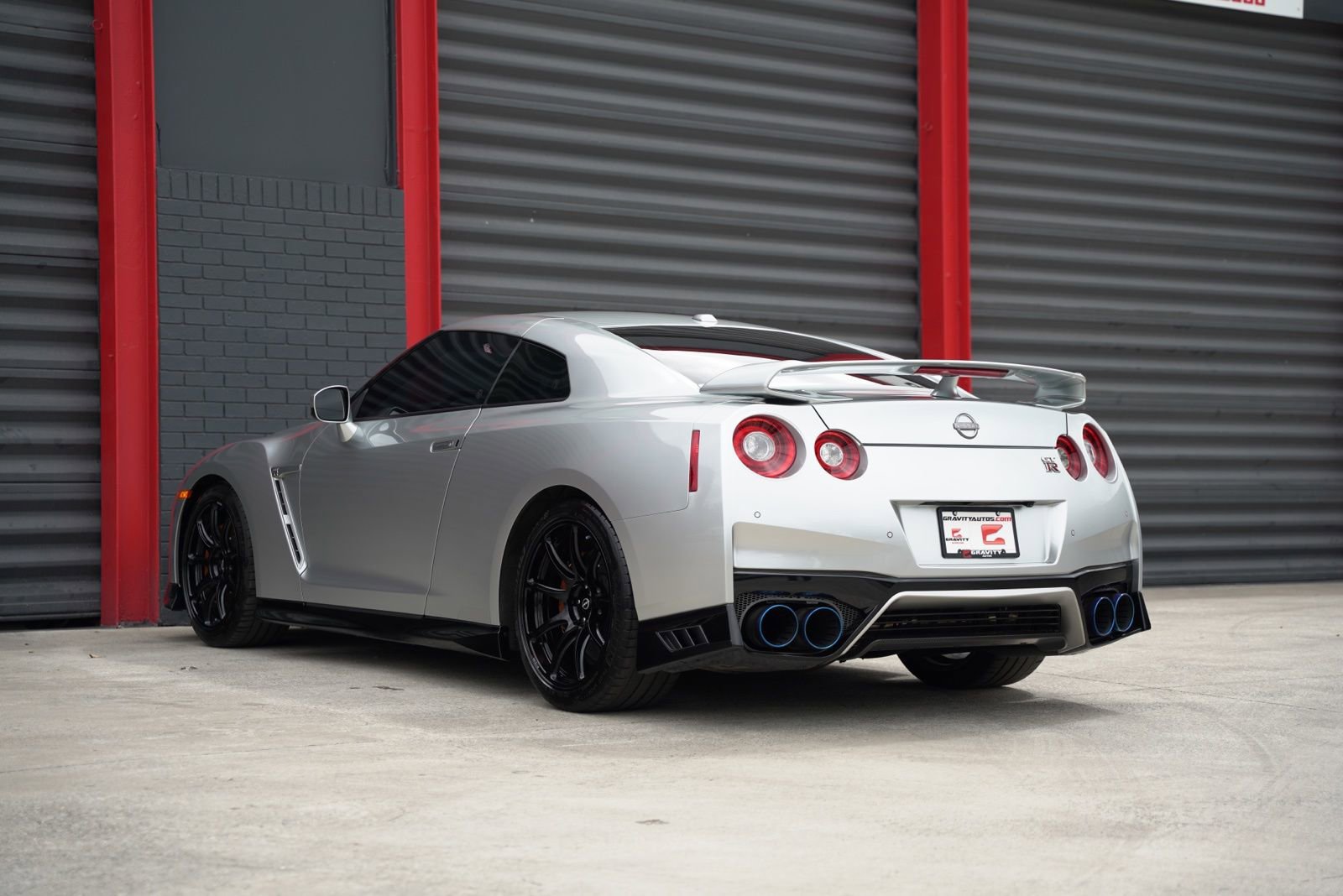Used 2023 Nissan GT-R Premium w/ Floor Mat Package image 5