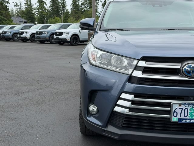 Used 2017 Toyota Highlander Limited Platinum AWD/4WD image 8